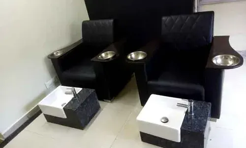 M studios hair beauty salon
