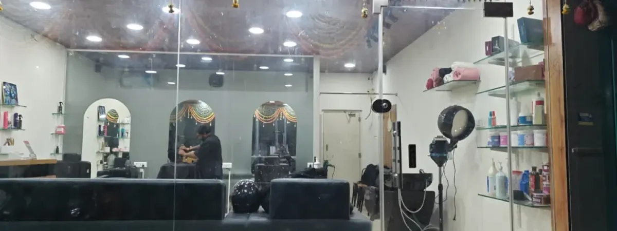 Mahathi Fashion Unisex Salon